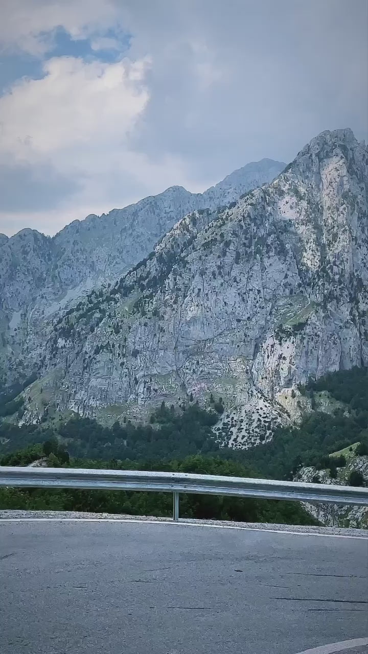 Albanien